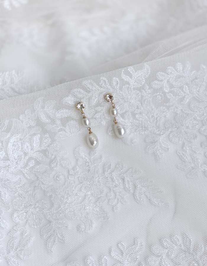 pearl and rhinestone bridal earrings